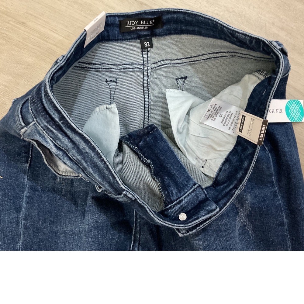 Judy Blue Womens High Waist Bermuda Shorts Distressed Dark Blue Size 32 NEW - Picture 6 of 6